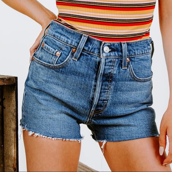 Levi’s 501’s High Rise Button Fly Denim Shorts - Picture 4 of 7